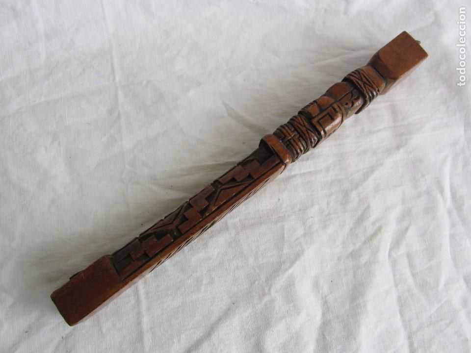 Instrumentos musicales: Flauta de madera tallada t&iacute;pica de Bolivia - Foto 4