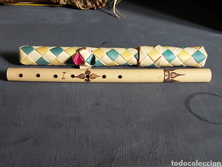 Instrumentos musicales: Flauta de ca&ntilde;a con su funda. Sin uso. - Foto 1