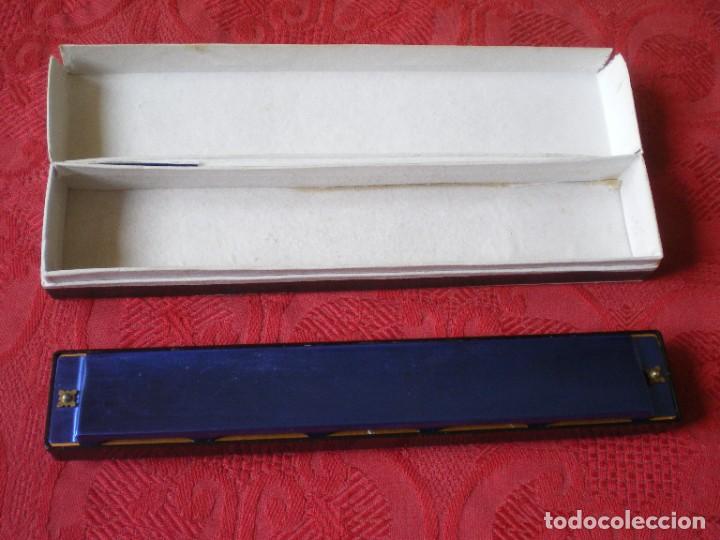 Instrumentos musicales: ARM&Oacute;NICA 18 cm. EN ESTUCHE. - Foto 1