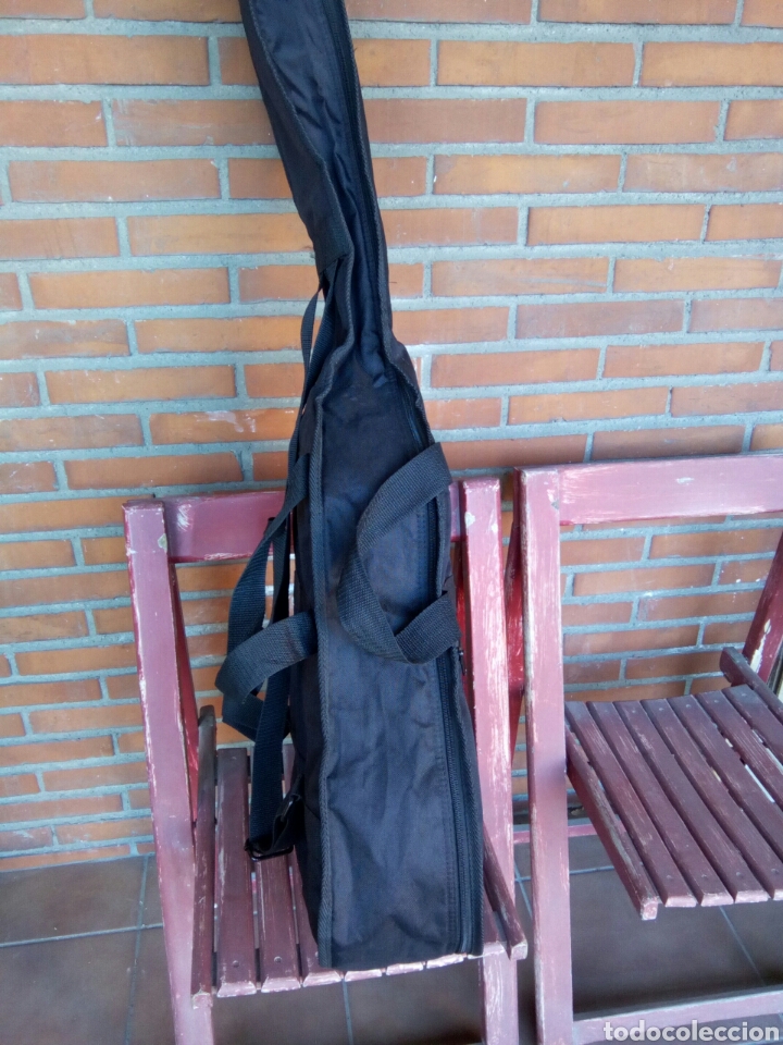 Instrumentos musicales: Bonita y pr&aacute;ctica funda de guitarra - Foto 1