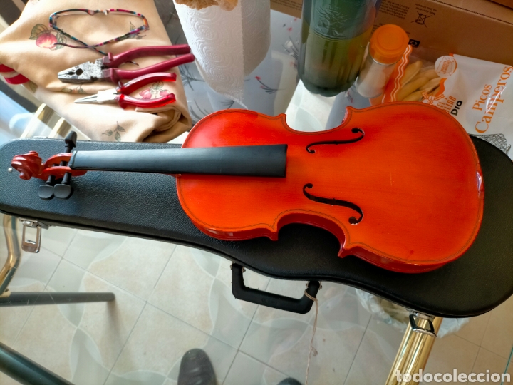 violín skylark brand con maletín seguridad. ser - Comprar Instrumentos de  cuerda antiguos en todocoleccion - 295851613