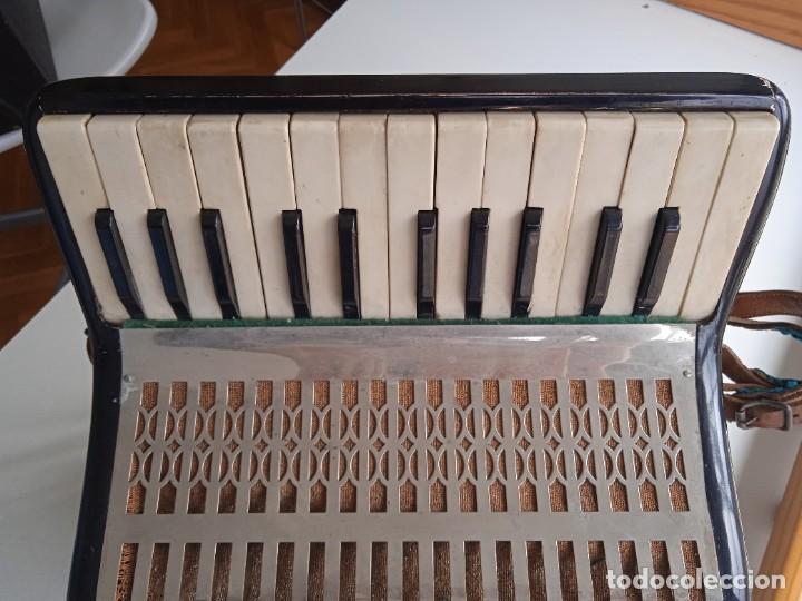 Instrumentos musicales: ACORDEON ANTIGUA MARCA GUERRINI DE COLECCION - Foto 11