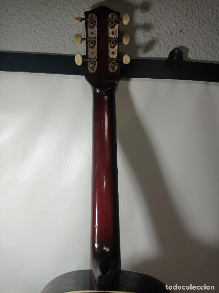 Instrumentos musicales: Guitarra antigua Parlor Hofner 520 model 1950/60. El primer modelo que construyó pieza difícil - Foto 12 - 299268933