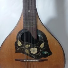Instrumentos musicales: ANTIGUA MANDOLINA NAPOLITANA MODERNISTA, S.XIX FABRICACIÓN ARTESANAL ITALIANA.