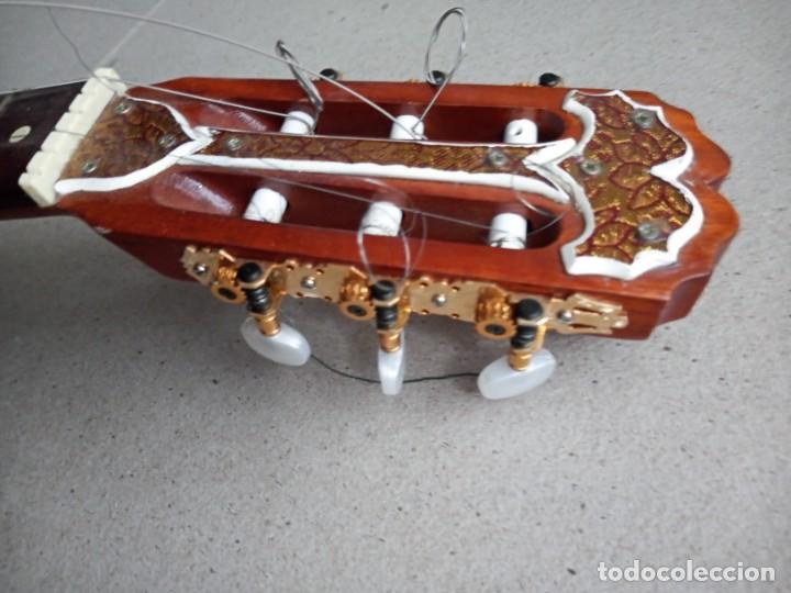 Instrumentos musicales: MAGNIFICA PAREJA DE GUITARRAS. UMS - Foto 24