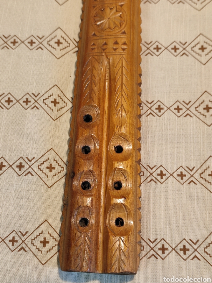 Instrumentos musicales: Flauta doble artesanal de madera tallada - Foto 4