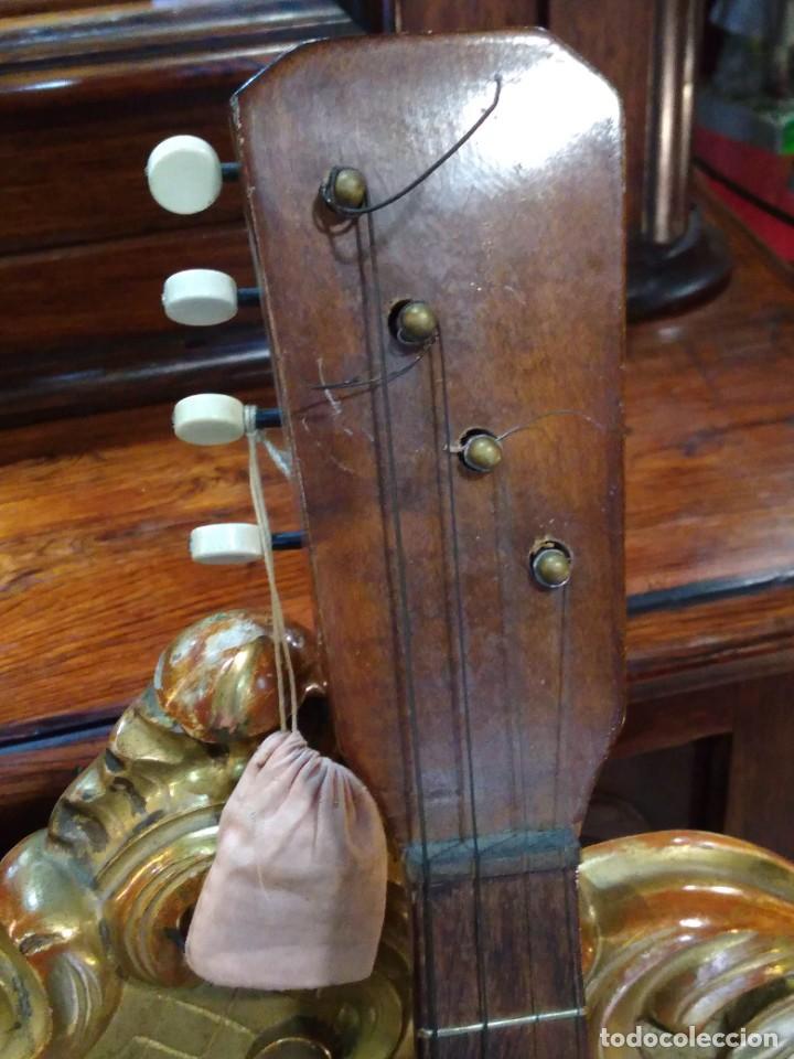 Instrumentos musicales: Instrumento de cuerda balalaica. REF-9168 - Foto 3