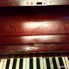 Instrumentos musicales: PIANO DETERIORADO, EN HUMANES MADRID. Lote 345246338