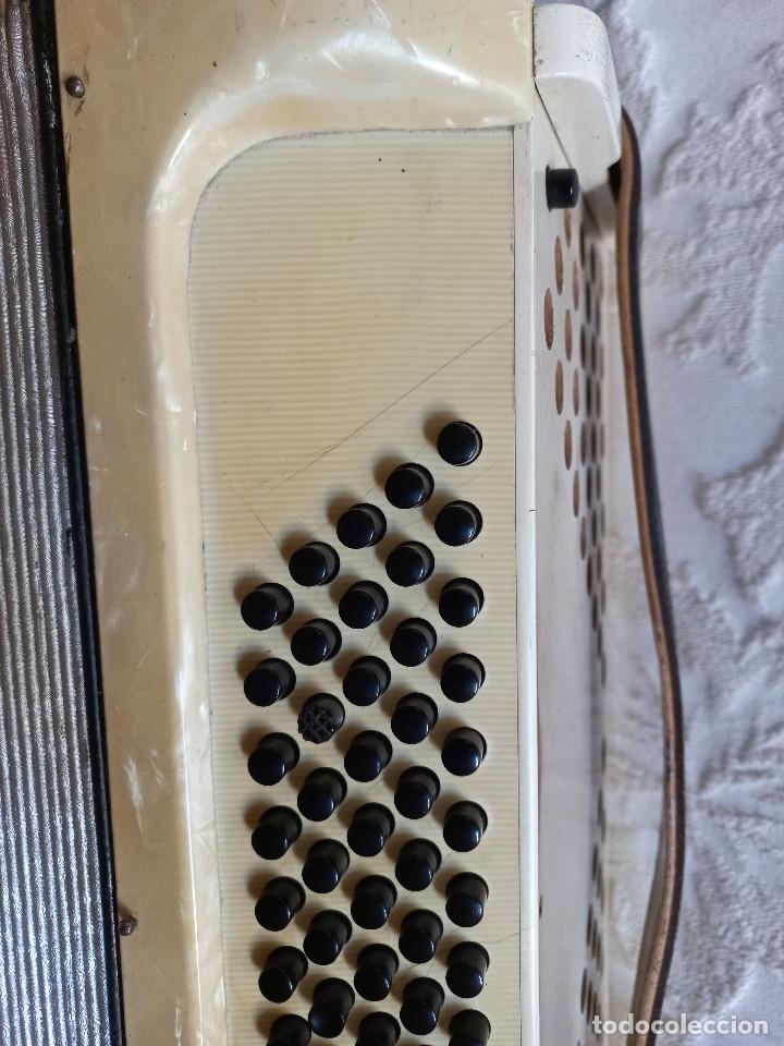Instrumentos musicales: Acorde&oacute;n Hohner Verdi IA - Foto 14