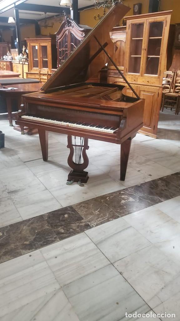 Instrumentos musicales: Piano Media Cola del a&ntilde;o 1930 - Foto 4