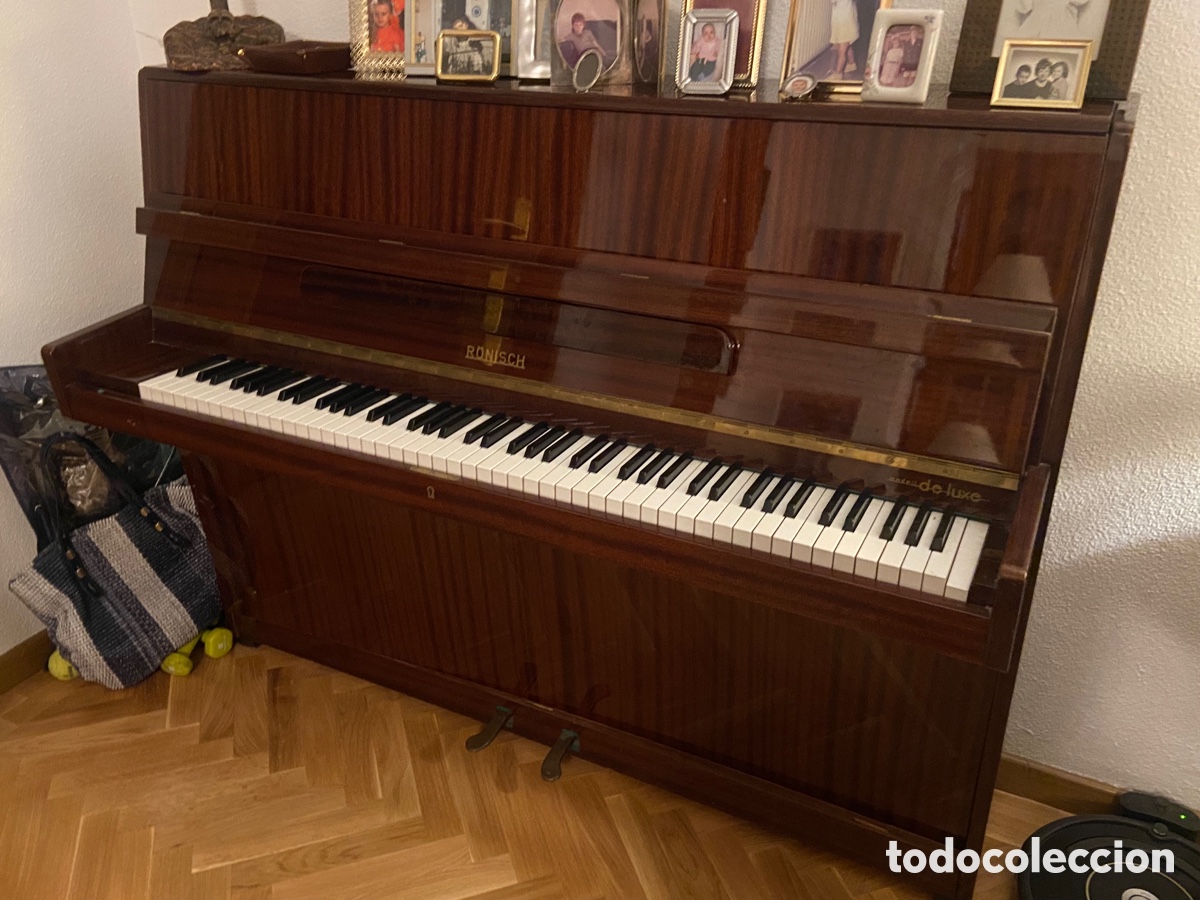 Instrumentos musicales: Piano Ronisch a&ntilde;os 80 - Foto 1