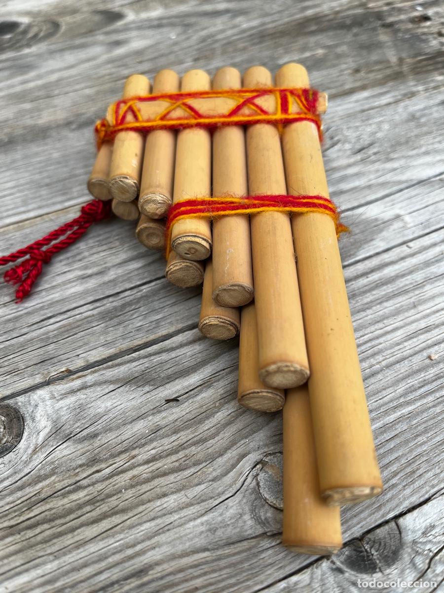 Instrumentos musicales: Flauta de madera de bonitas formas - Foto 2