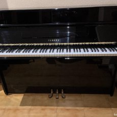 Instrumentos musicales: PIANO VERTICAL ACÚSTICO YAMAHA B 1 PE