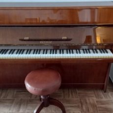 Instrumentos musicales: PIANO DE PARED MARCA PETROF