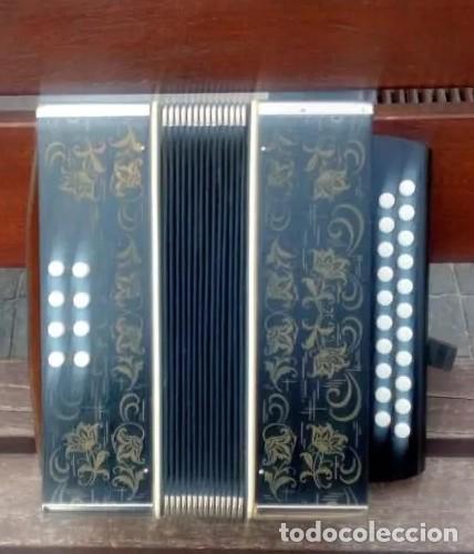 Instrumentos musicales: ACORDEON - MADE IN GERMANY EAST . - Foto 4