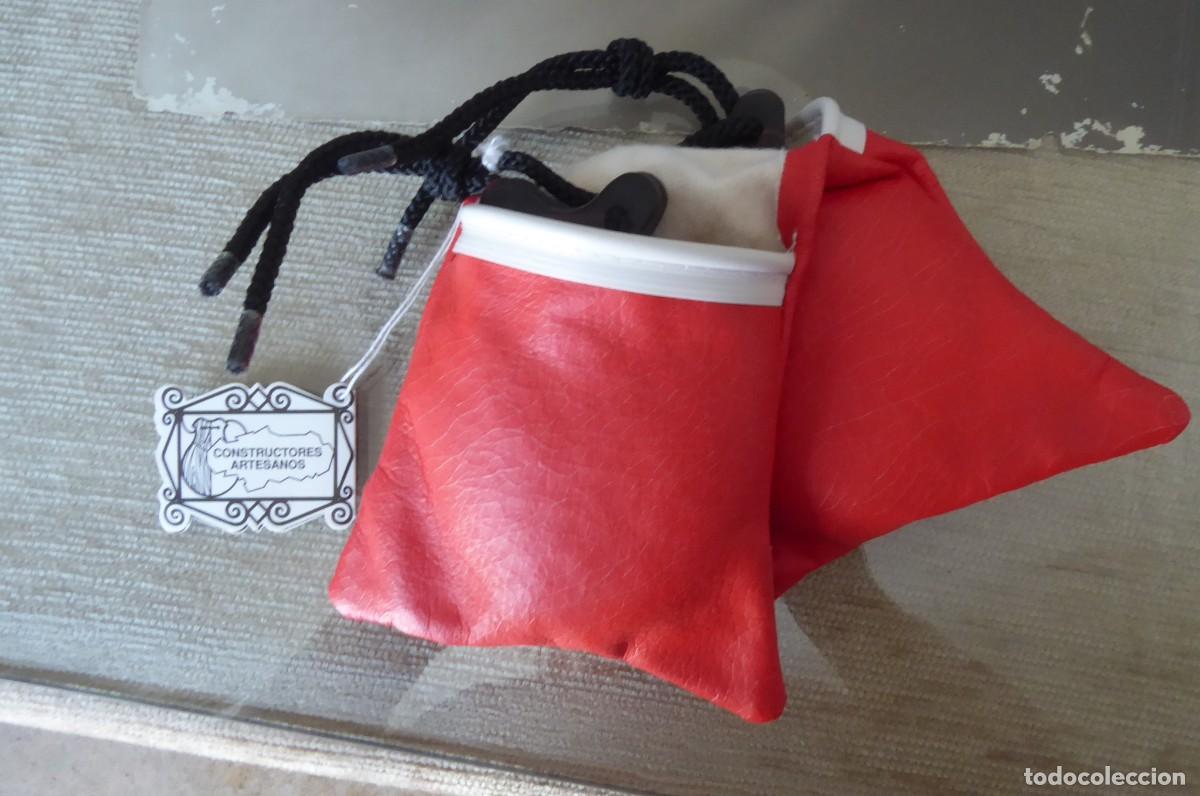 Instrumentos musicales: Casta&ntilde;uelas con funda - Foto 1