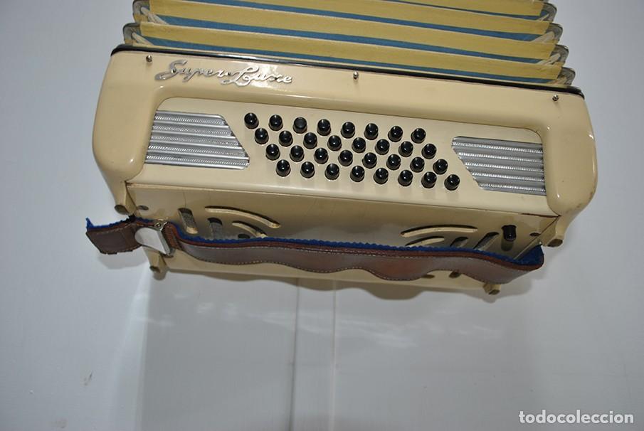 Instrumentos musicales: ANTIGUO ACORDE&Oacute;N GUERRINI SUPERLUXE - Foto 10