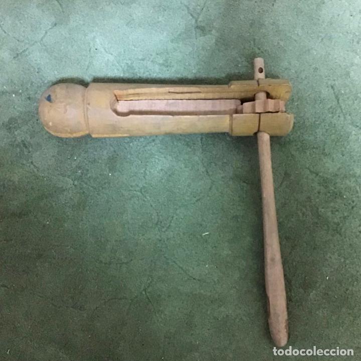 Instrumentos musicales: ANTIGUA CARRACA O MATRACA - Foto 2