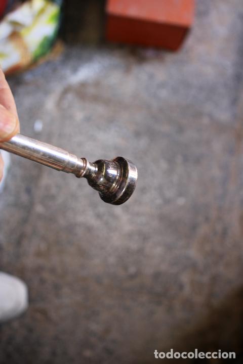 Instrumentos musicales: antigua trompeta inglesa - Foto 4