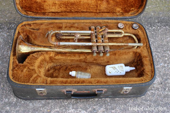 Instrumentos musicales: antigua trompeta inglesa - Foto 9