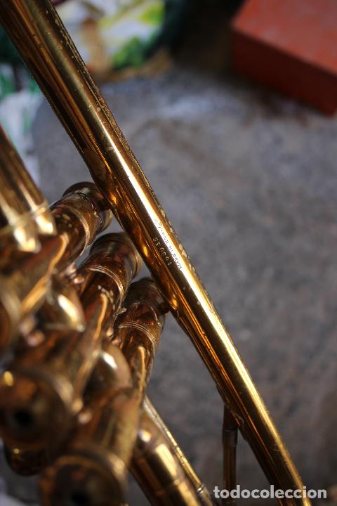 Instrumentos musicales: antigua trompeta inglesa - Foto 22