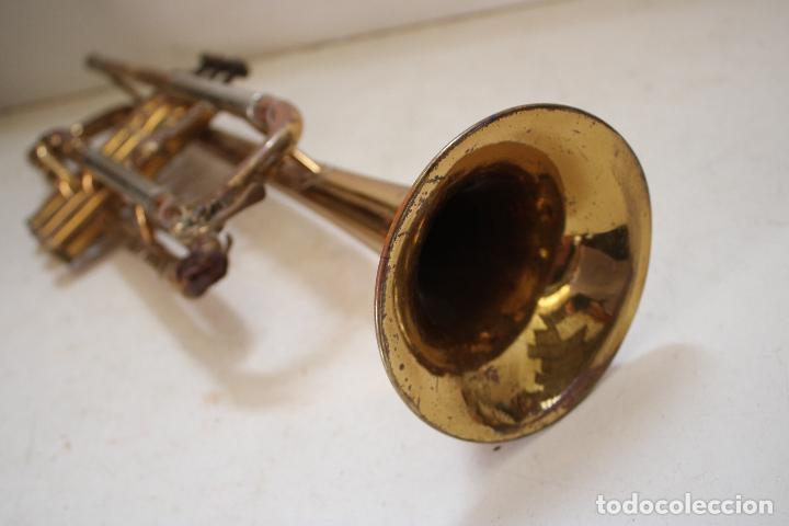 Instrumentos musicales: antigua trompeta inglesa - Foto 23