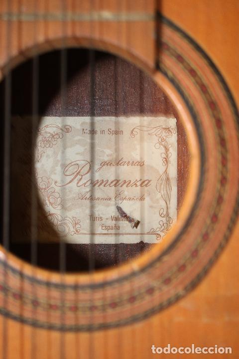 Instrumentos musicales: antigua guitarra romanza - Foto 9