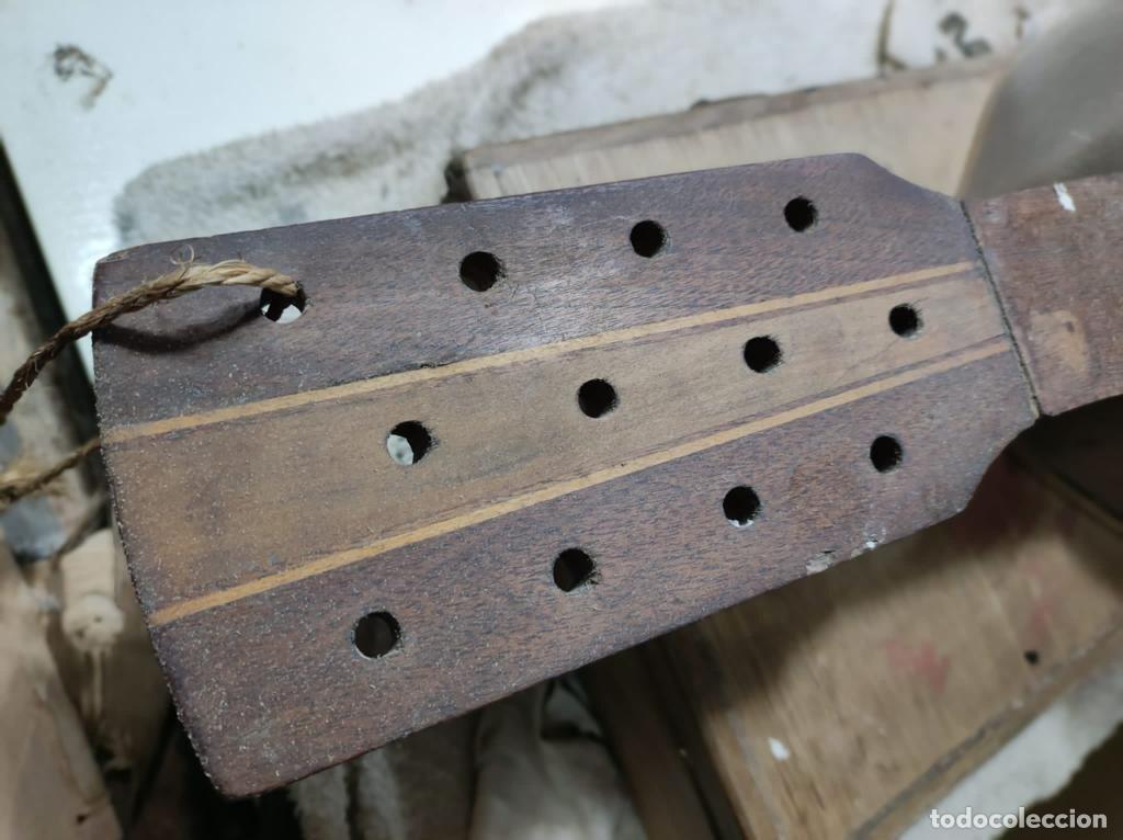 Instrumentos musicales: BANDURRIA - Foto 11
