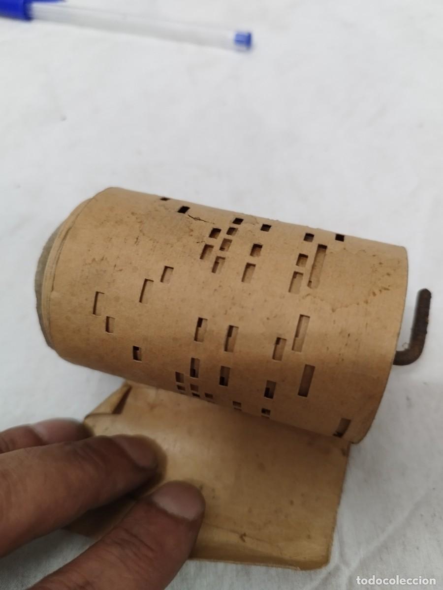 Instrumentos musicales: Antiguo Rollo de Pianola a identificar - Foto 3