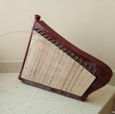 Instrumentos musicales: ANTIGUA CÍTARA, INSTRUMENTO MUSICAL