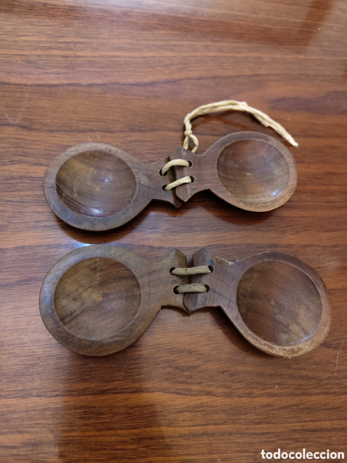Instrumentos musicales: Casta&ntilde;uelas antiguas - Foto 2