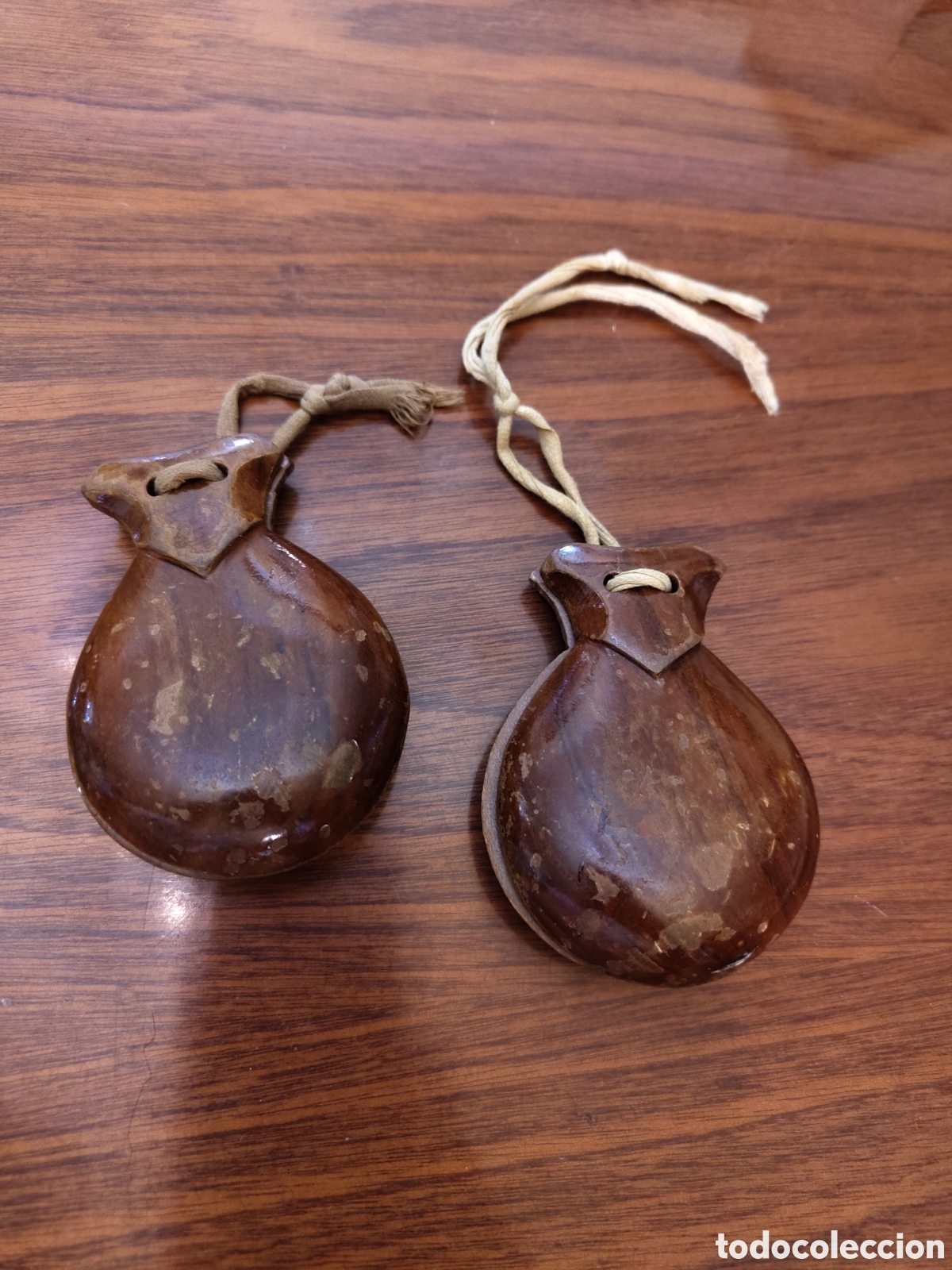 Instrumentos musicales: Casta&ntilde;uelas antiguas - Foto 1