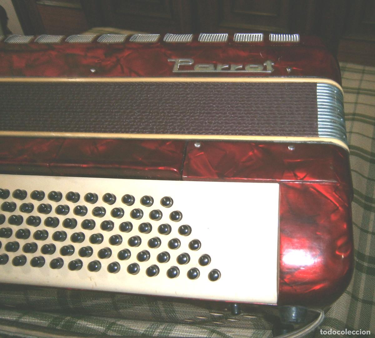 Instrumentos musicales: acordeon de Parrot a&ntilde;os 60 - Foto 4