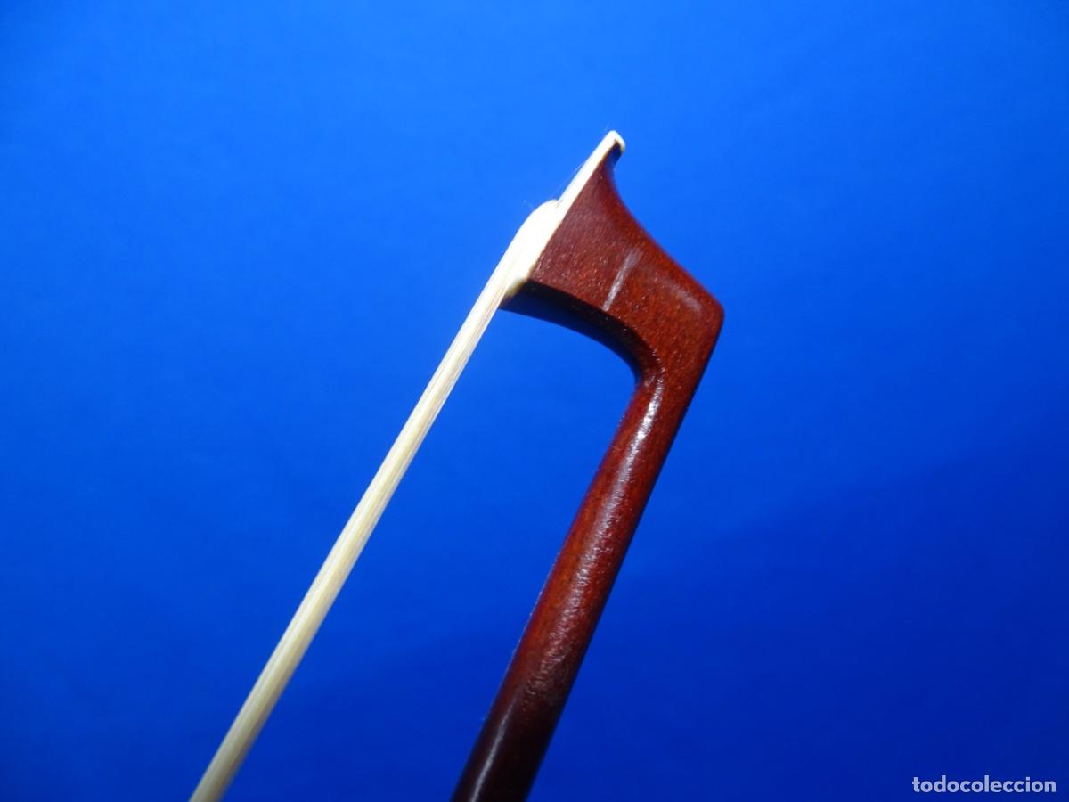 Instrumentos musicales: ARCO DE VIOLIN. 68.50 CM. - Foto 4