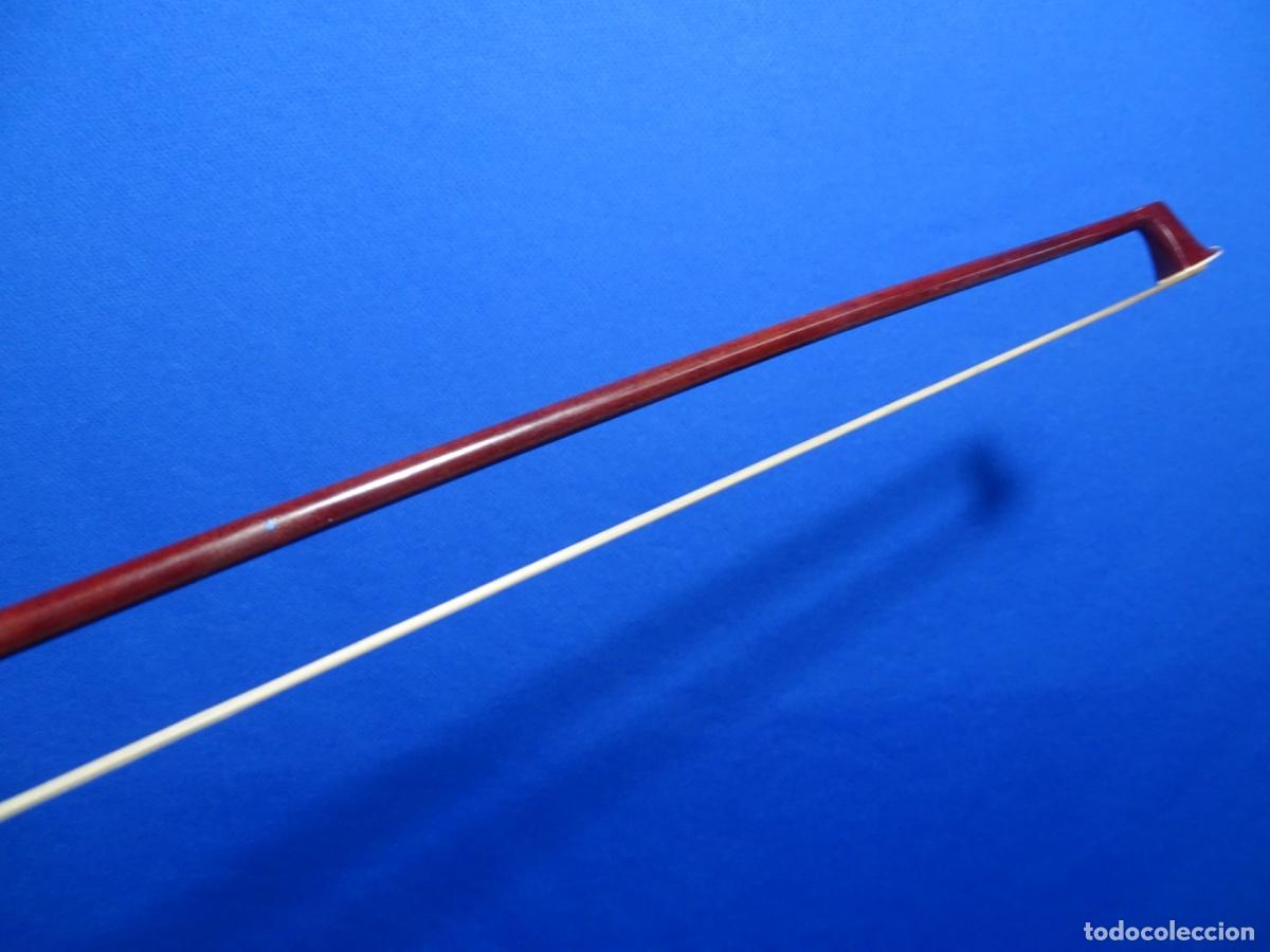 Instrumentos musicales: ARCO DE VIOLIN. 68.50 CM. - Foto 5