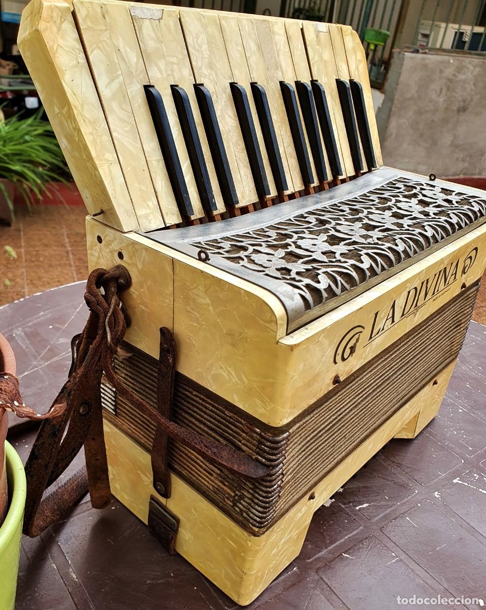 Instrumentos musicales: ACORDE&Oacute;N LA DIVINA PIANO - GERMANY - Foto 2