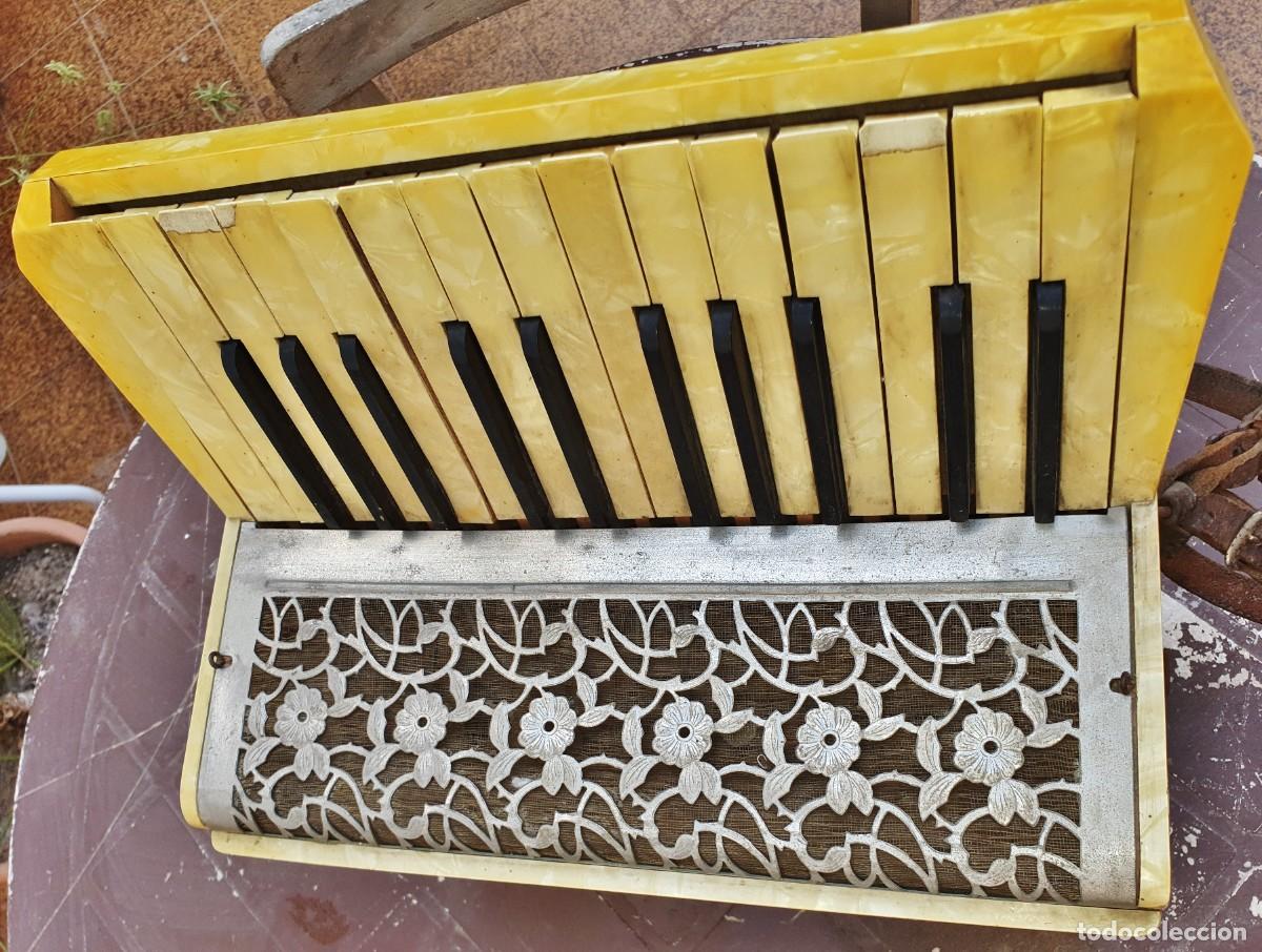 Instrumentos musicales: ACORDE&Oacute;N LA DIVINA PIANO - GERMANY - Foto 13