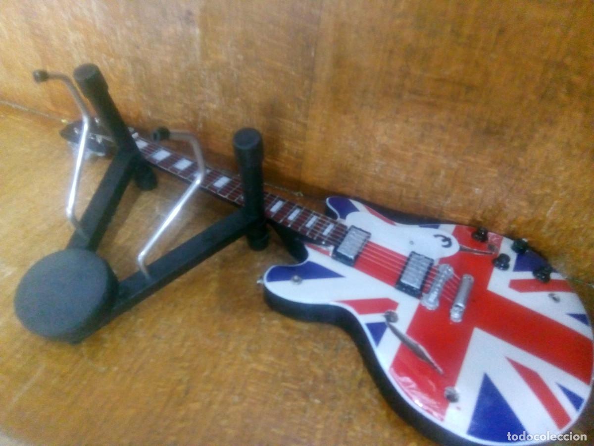 Instrumentos musicales: GUITARRA EL&Eacute;CTRICA ESCALA - Foto 2
