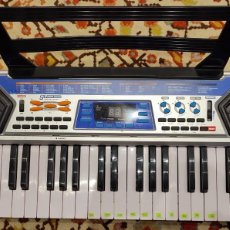 Instrumentos musicales: PIANO GOLDTRONIC 9644 (INICIACIÓN) A PILAS PRO-SOUND KEYBOARD POCO USO