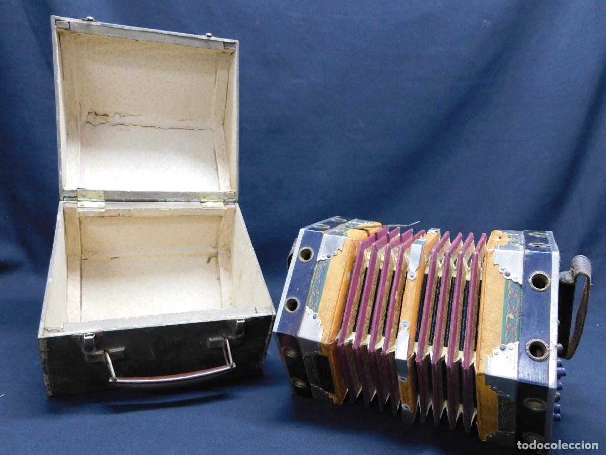Instrumentos musicales: ACORDEON REGAL CONCERTINA - Foto 2