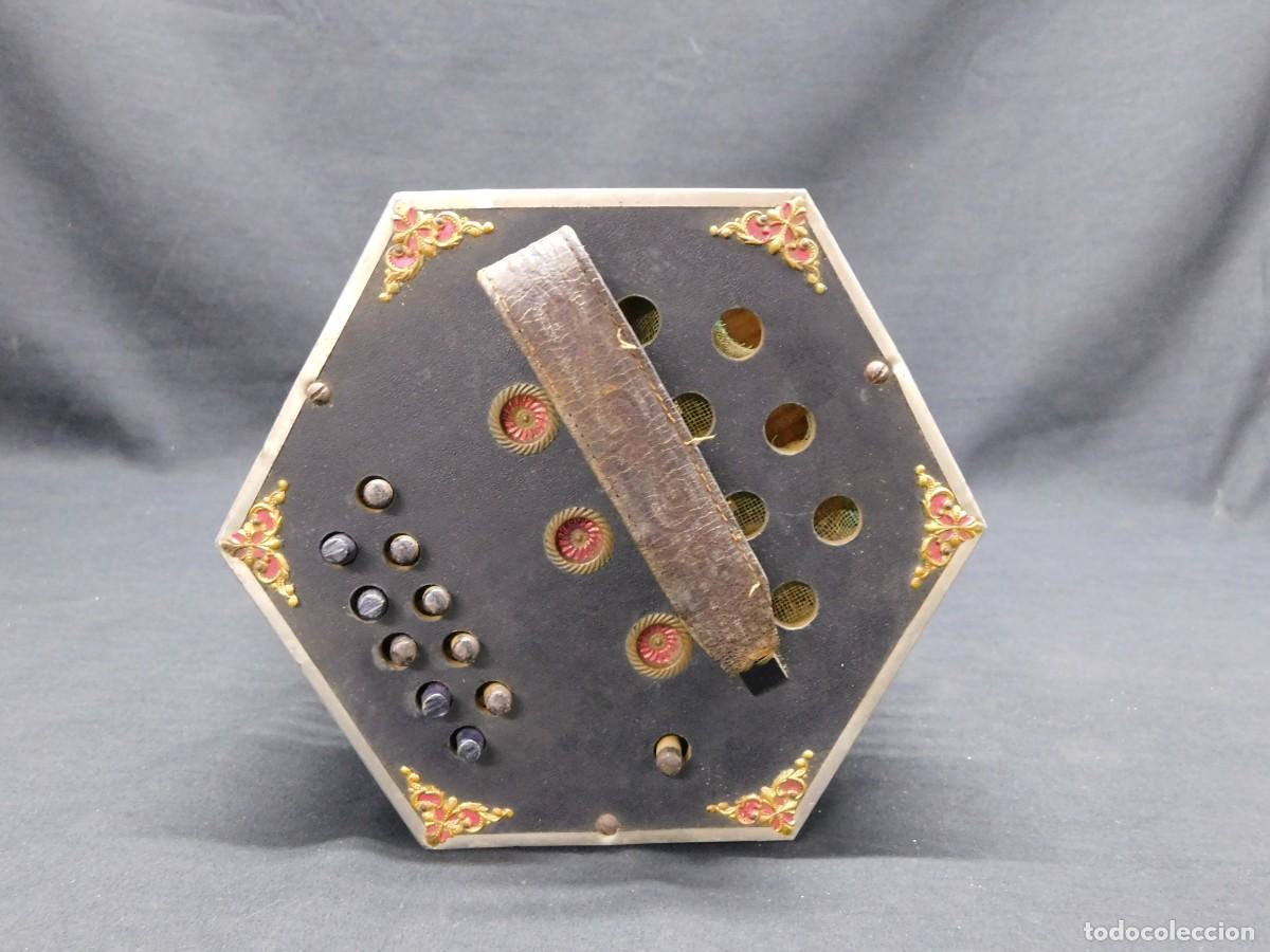 Instrumentos musicales: ACORDEON REGAL CONCERTINA - Foto 4