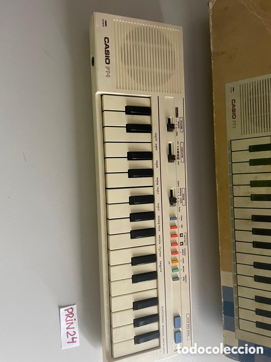 Instrumentos musicales: Piano mini vintage - Foto 2