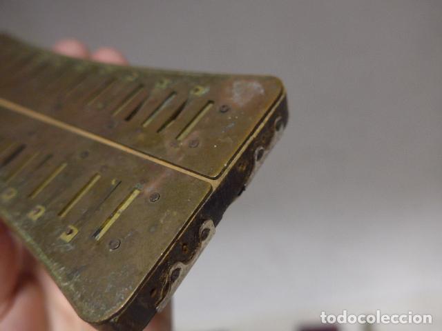 Instrumentos musicales: Antigua harmonica doble marca M. Hohner, a identificar. - Foto 12
