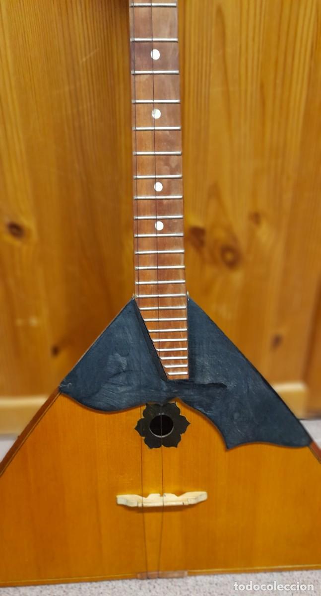 Instrumentos musicales: BALALAICA RUSA ANTIGUA - Foto 2