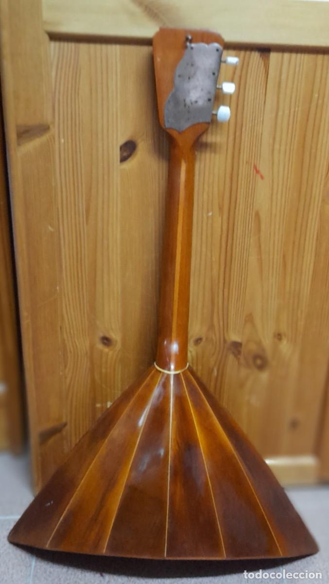 Instrumentos musicales: BALALAICA RUSA ANTIGUA - Foto 4