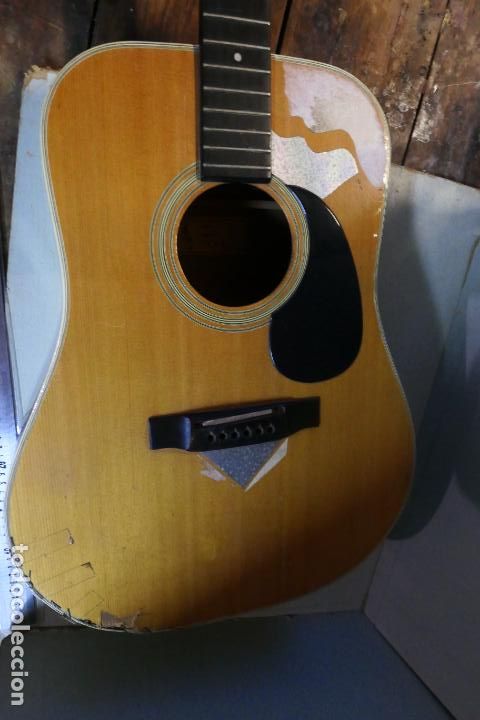 Instrumentos musicales: Antigua guitarra Aria - Foto 18