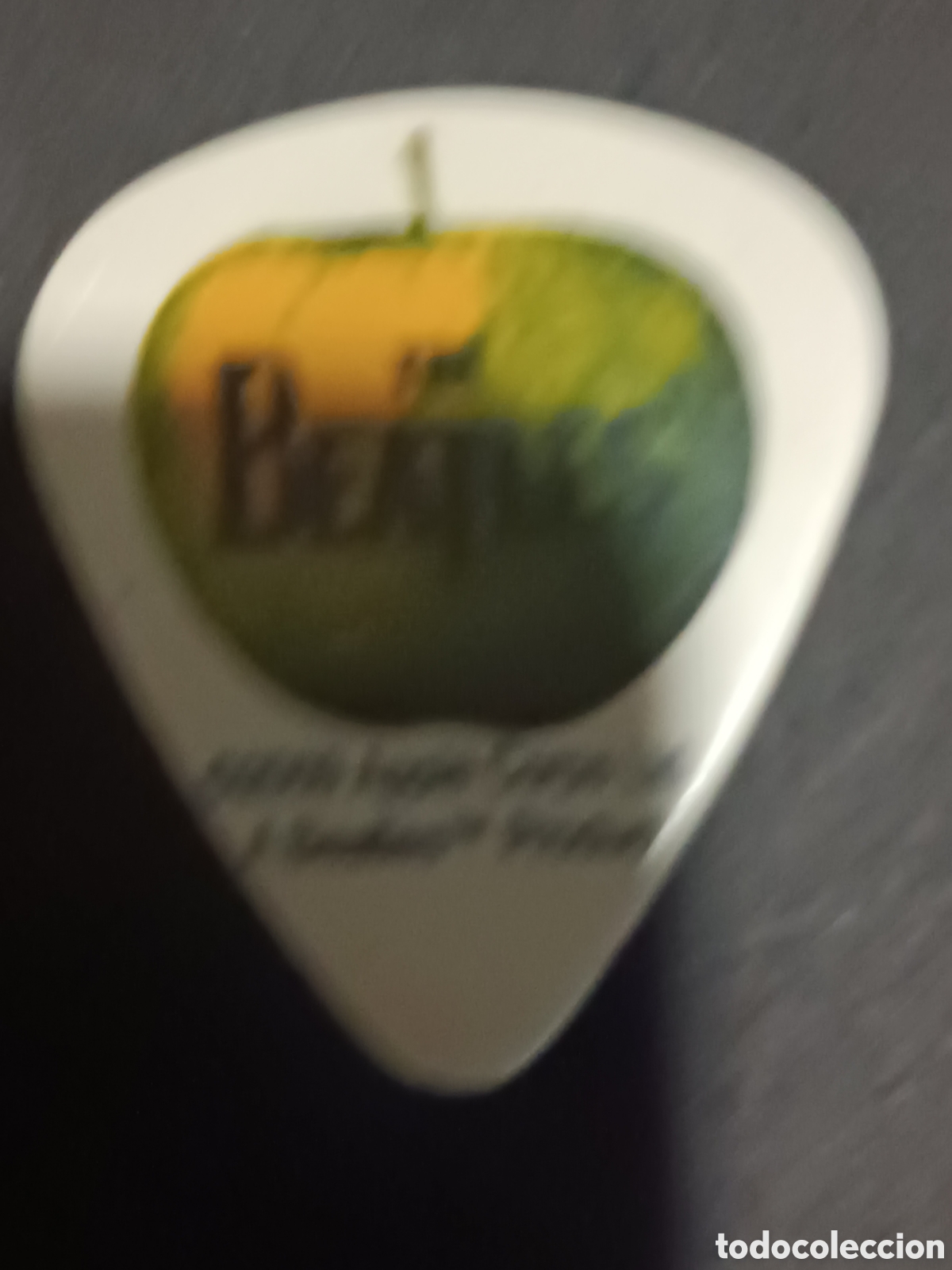 Instrumentos musicales: Pua de guitarra. The Beatles - Foto 1