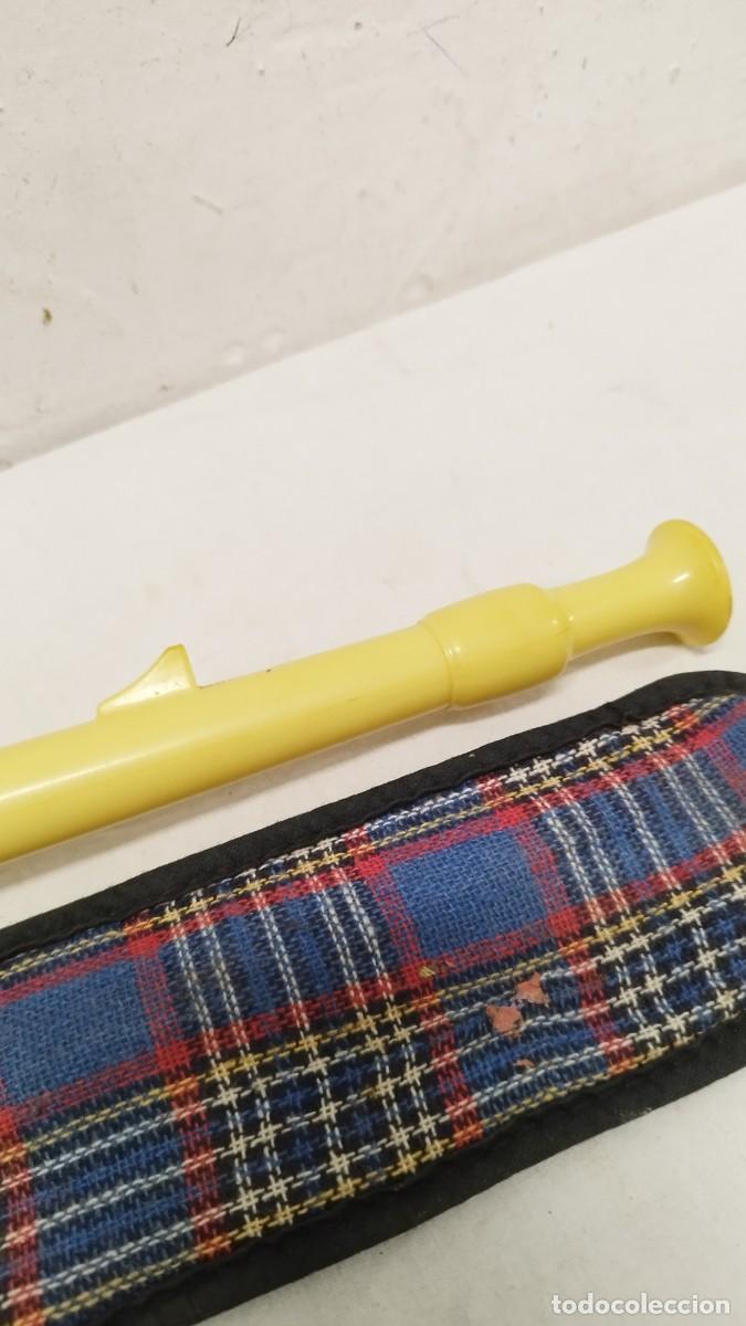 Instrumentos musicales: Antigua flauta Hohner con su funda - Foto 6
