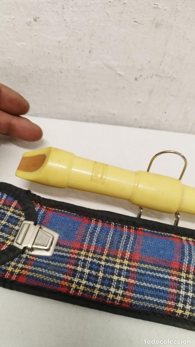 Instrumentos musicales: Antigua flauta Hohner con su funda - Foto 8