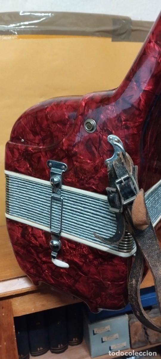 Instrumentos musicales: Acorde&oacute;n Larrinaga + Funda - Foto 11